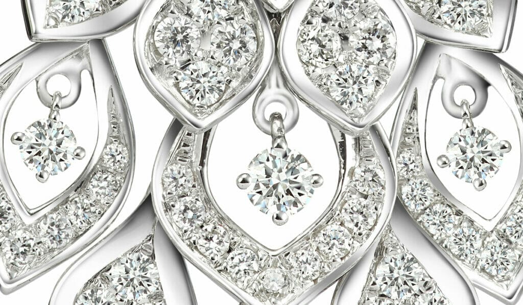 5 Game-changing accessories that should be in your dresser