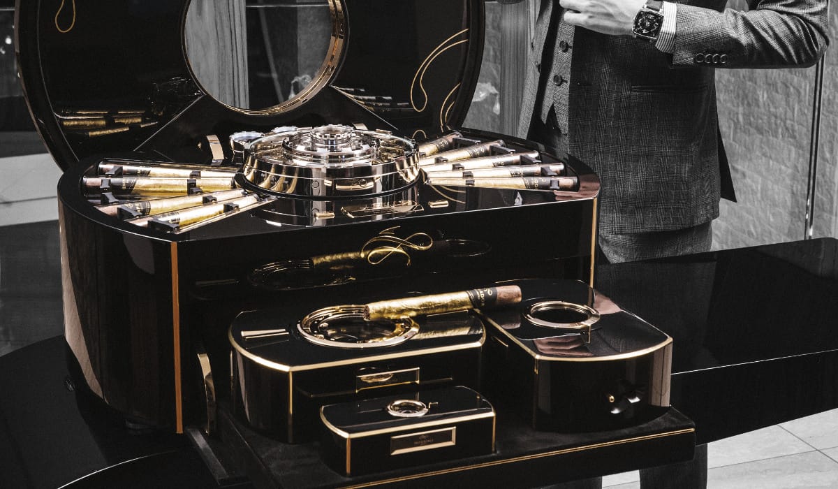 A Look At the Fantastic World of Cigar Humidors. The Peak Malaysia