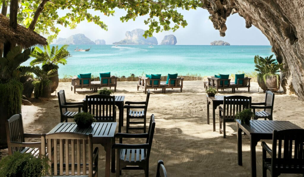 6 Incredible Destinations Where The Meal Is Worth The Trip