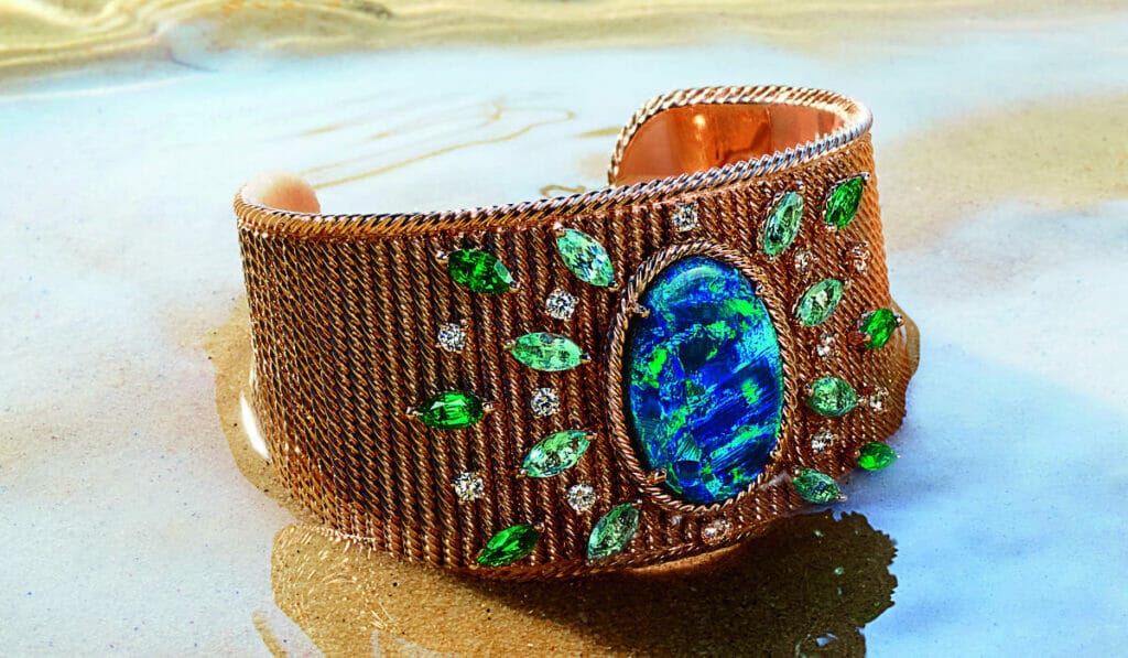 Explore the sunny side of life with Piagetâ€™s â€œManchette Storyâ€ collection