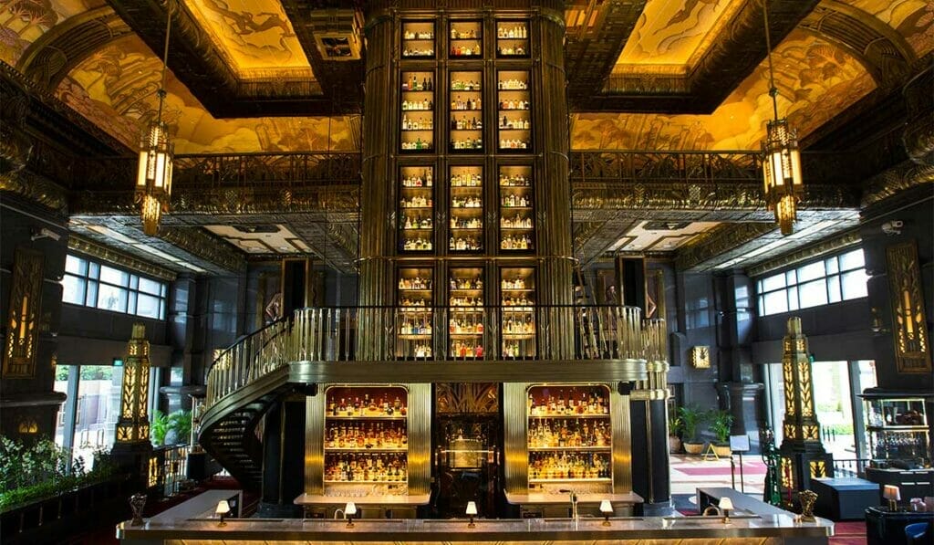 Best late-night bars to chill at