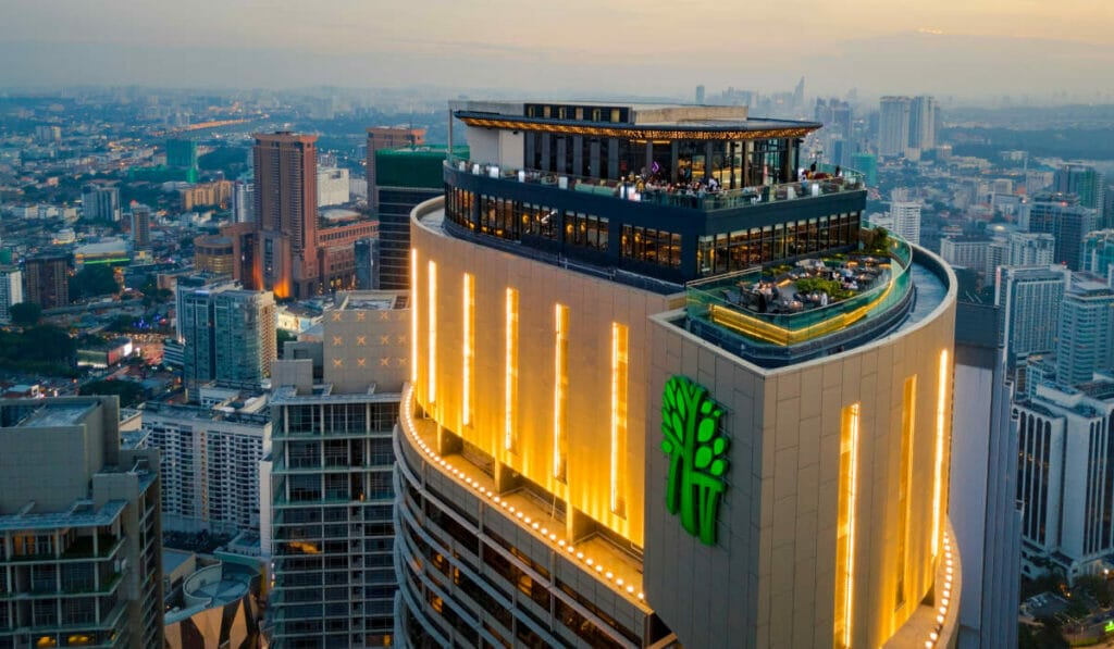 Enjoy exquisite plates and sip on fine wine at the Banyan Tree this March