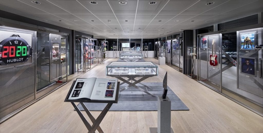 Watch how Hublot celebrates its 40th anniversary with a phygital exhibition