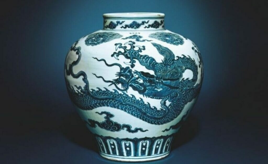 All you need to know about Ming vases