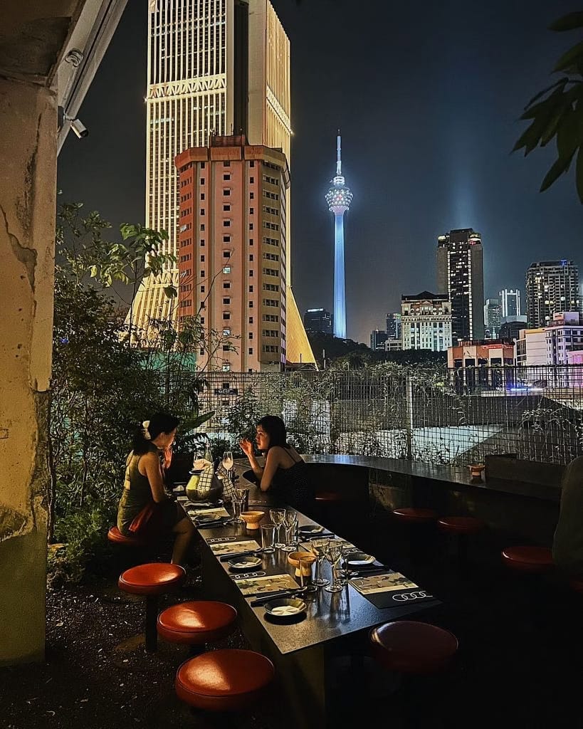 Swing by The Hottest Bars In Kuala Lumpur The Peak Malaysia